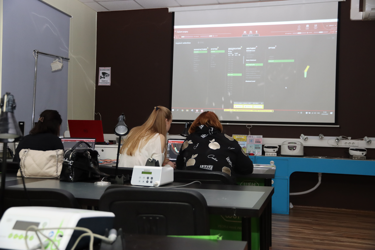 Продвинутый курс R2Gate+ExoCAD. Практика на беззубой челюсти