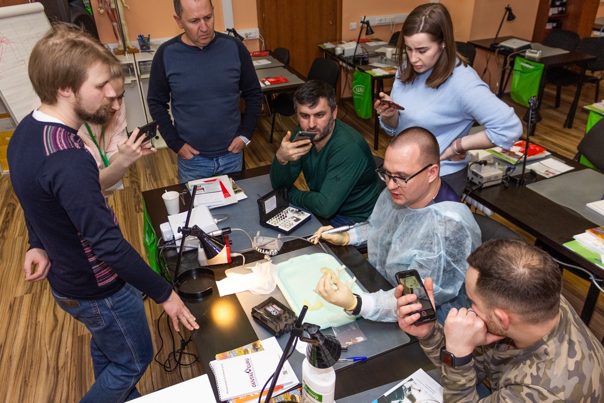 Стоматологическая реабилитация с помощью ангулированных имплантатов. 5 февраля 2020, Данилов Александр Алексеевич