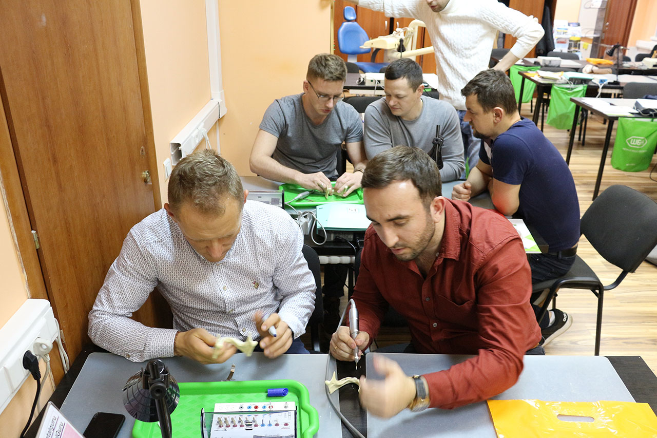 Стоматологическая реабилитация с помощью ангулированных имплантатов. Пост-релиз 4 декабря