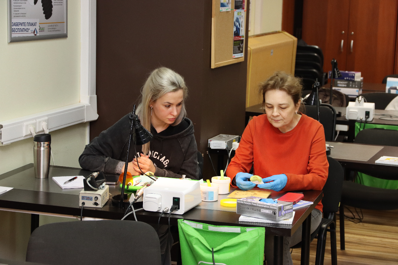 Прямые композитные виниры. Полный алгоритм и немного больше