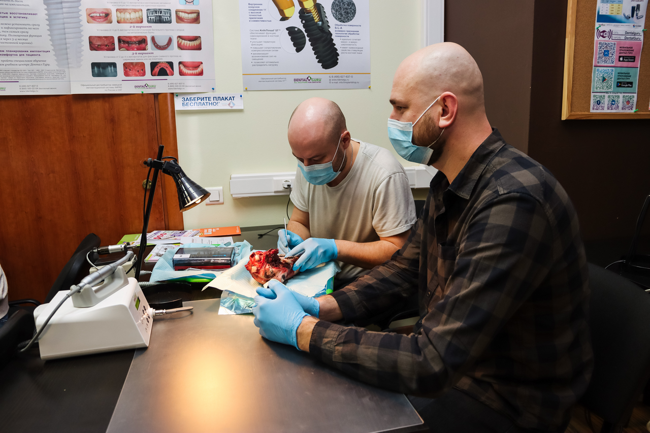 Виталий Панцулая: одномоментная имплантация и немедленная нагрузка