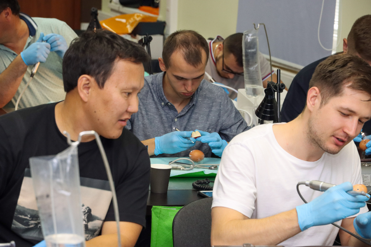 Продвинутый курс по имплантации. Костная пластика и синус-лифтинг