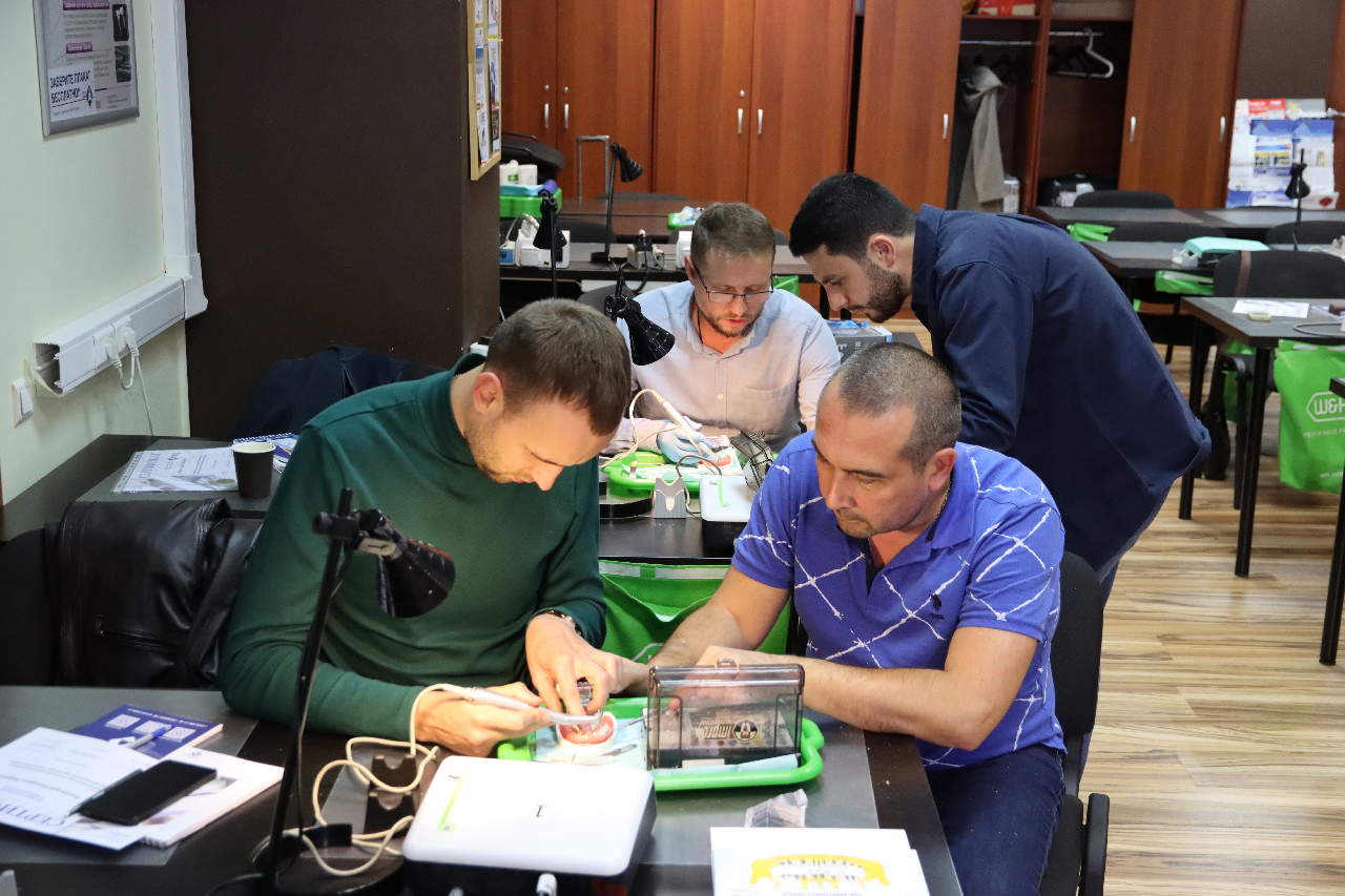 Экспертный курс по тотальной имплантации и протезированию при полном отсутствии зубов