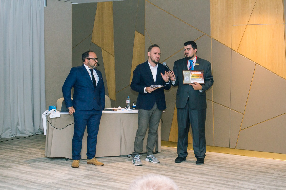 Большой Московский Имплантологический Конгресс с Ховардом Глюкманом 17 октября