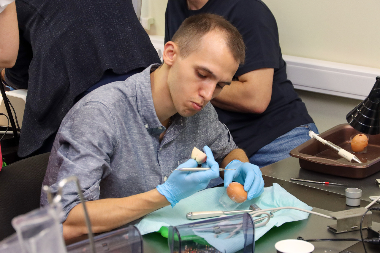 Продвинутый курс по имплантации. Костная пластика и синус-лифтинг