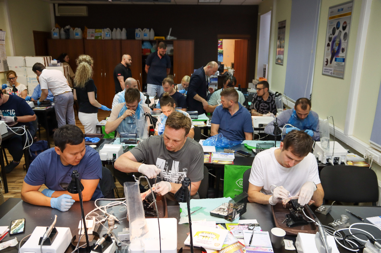 Продвинутый курс по имплантации. Костная пластика и синус-лифтинг