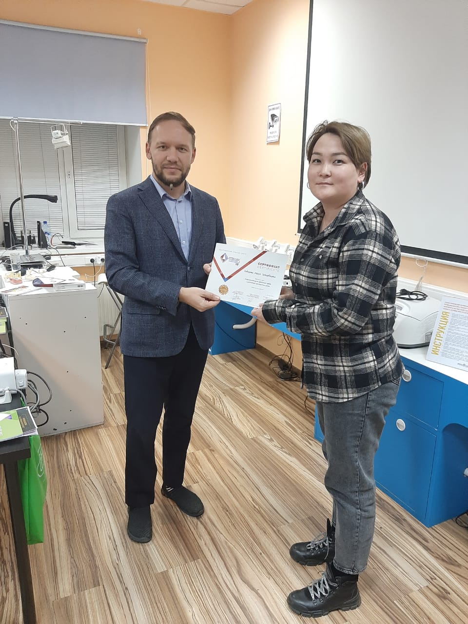 Атравматичное удаление зубов и методики наложения швов. Пост-релиз 11.12.20