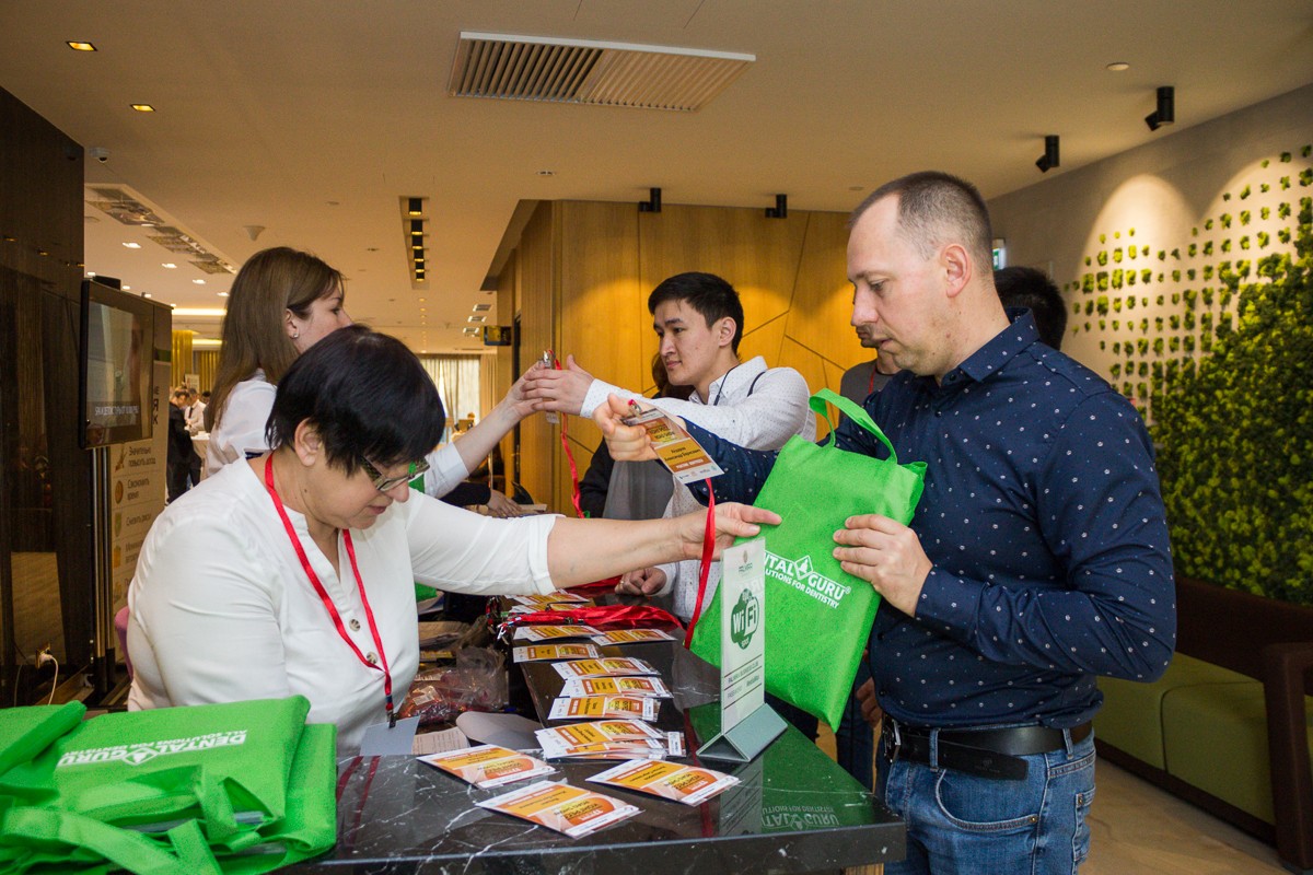 Большой Московский Имплантологический Конгресс с Ховардом Глюкманом 17 октября