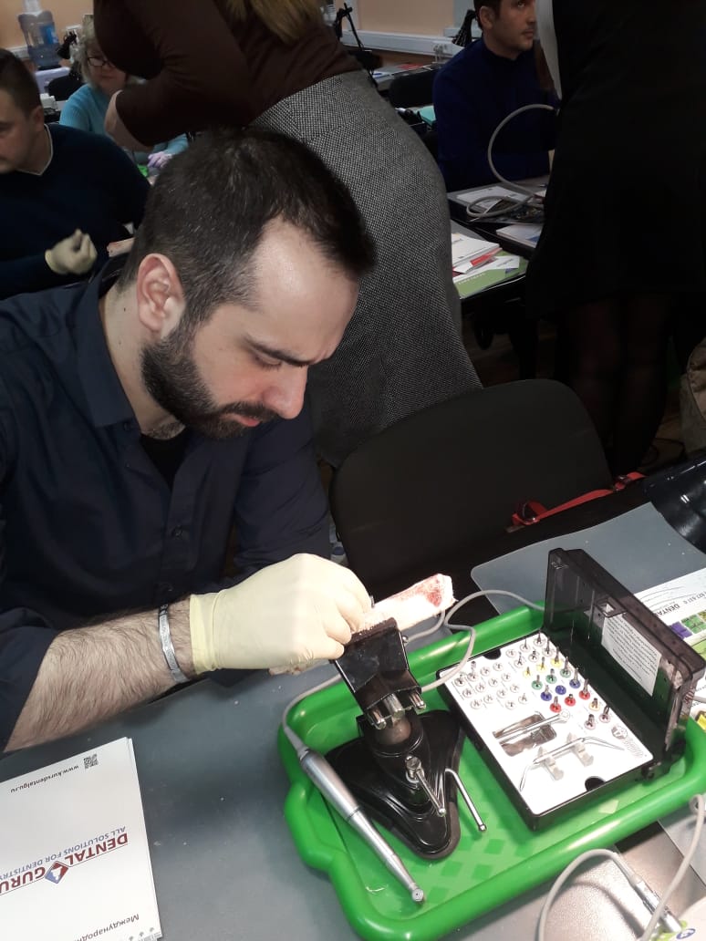 Базовый курс по имплантации в Москве