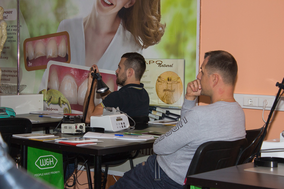 Курс "Как спасти имплантат. Стратегия и тактика в лечении периимплантитов". Панцулая В.Г.