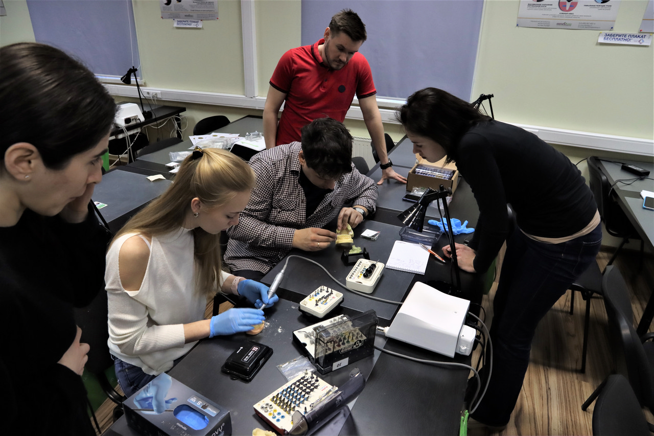 Продвинутый курс R2Gate+ExoCAD. Практика на беззубой челюсти