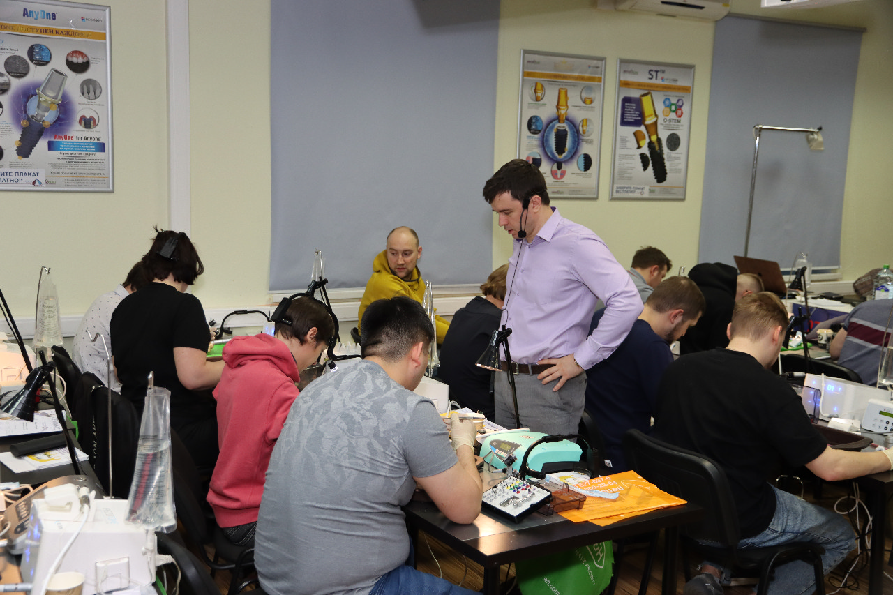 Продвинутый курс по имплантации: костная пластика и синус-лифтинг