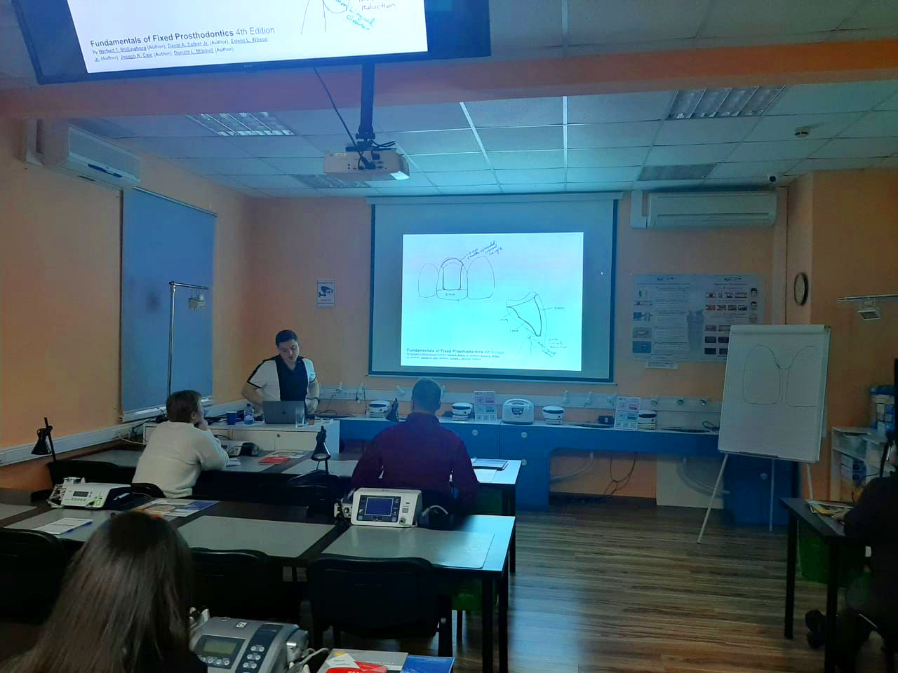 Препарирование зубов под цельнокерамические реставрации во фронтальном отделе. Пост-релиз 22 ноября