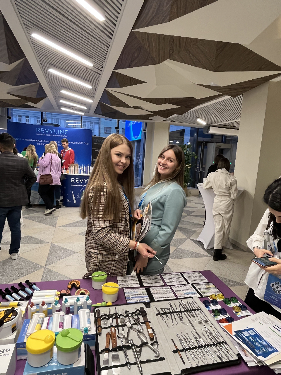 EIGHTEETH DENTAL CONGRESS