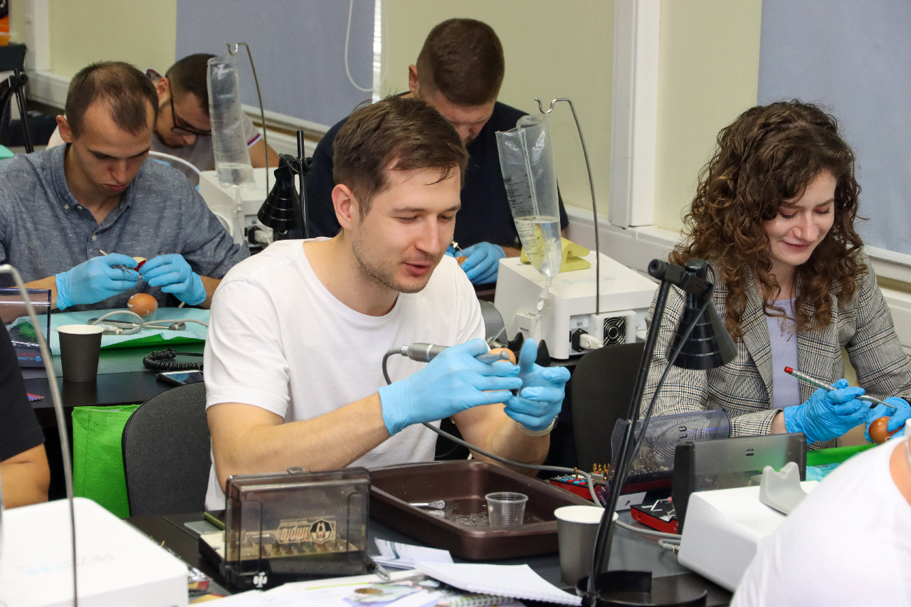 Продвинутый курс по имплантации. Костная пластика и синус-лифтинг