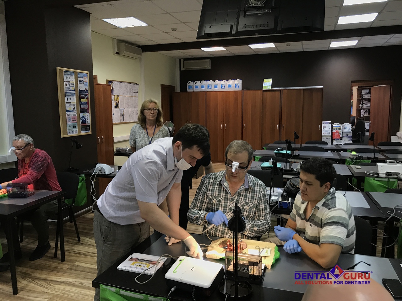 Курс Виталия Панцулая: одномоментная имплантация и немедленная нагрузка