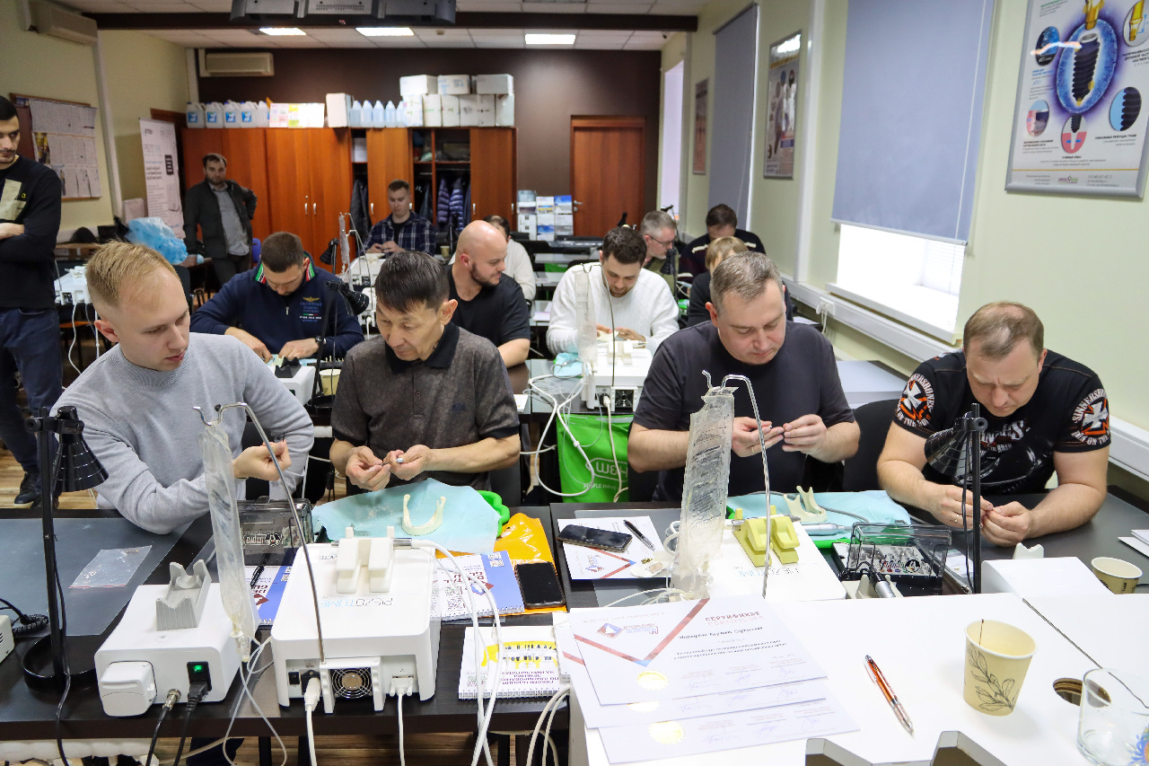 Экспертный курс по тотальной имплантации и протезированию при полном отсутствии зубов