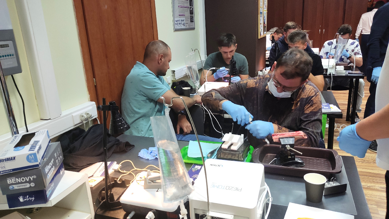 Продвинутый курс по имплантации. Костная пластика и синус-лифтинг