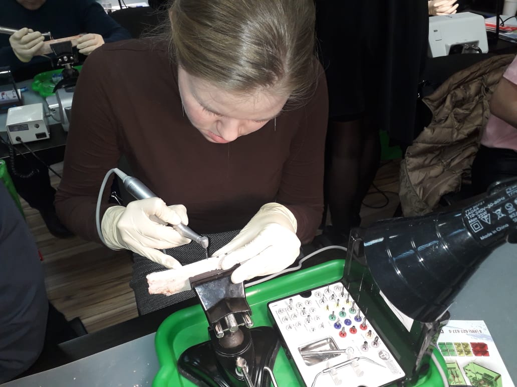 Базовый курс по имплантации в Москве