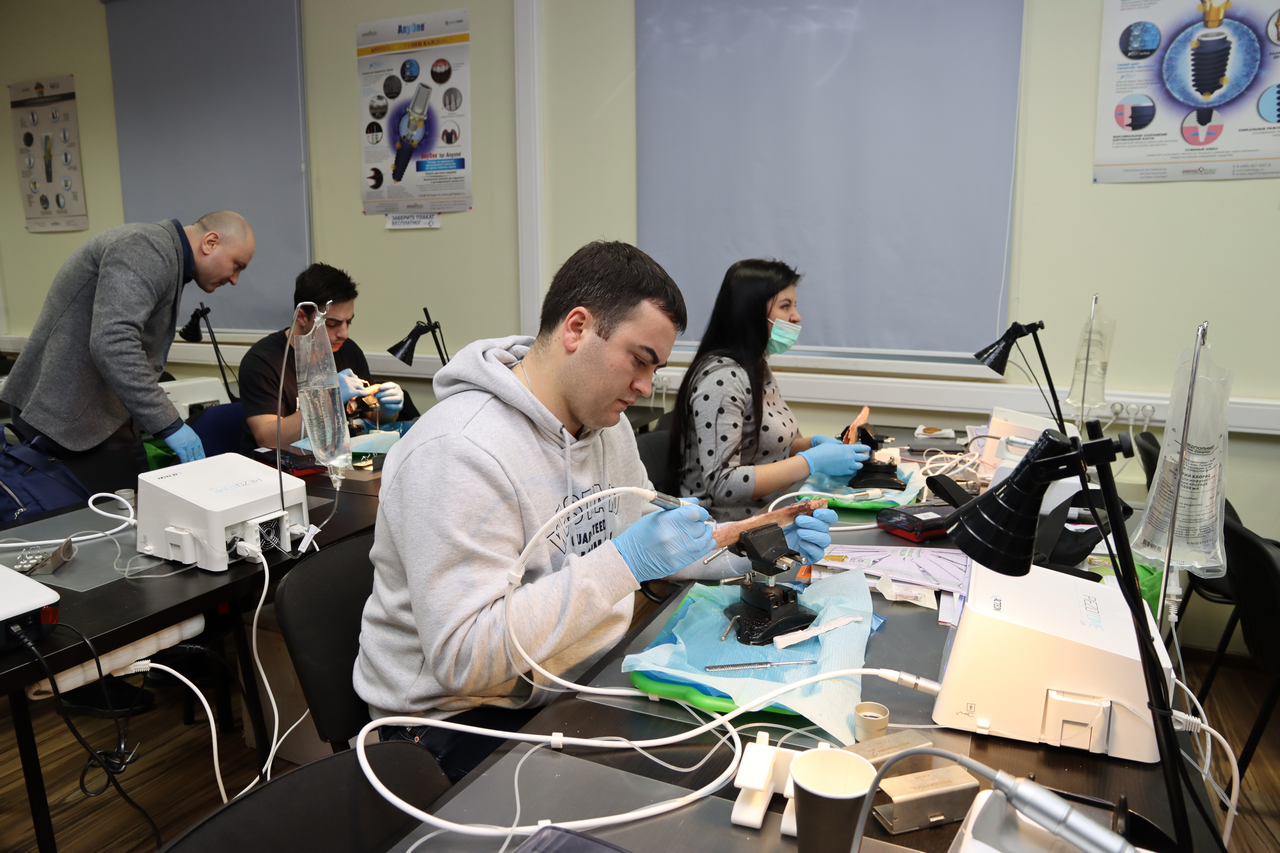 Продвинутый курс по имплантации 10-11 февраля