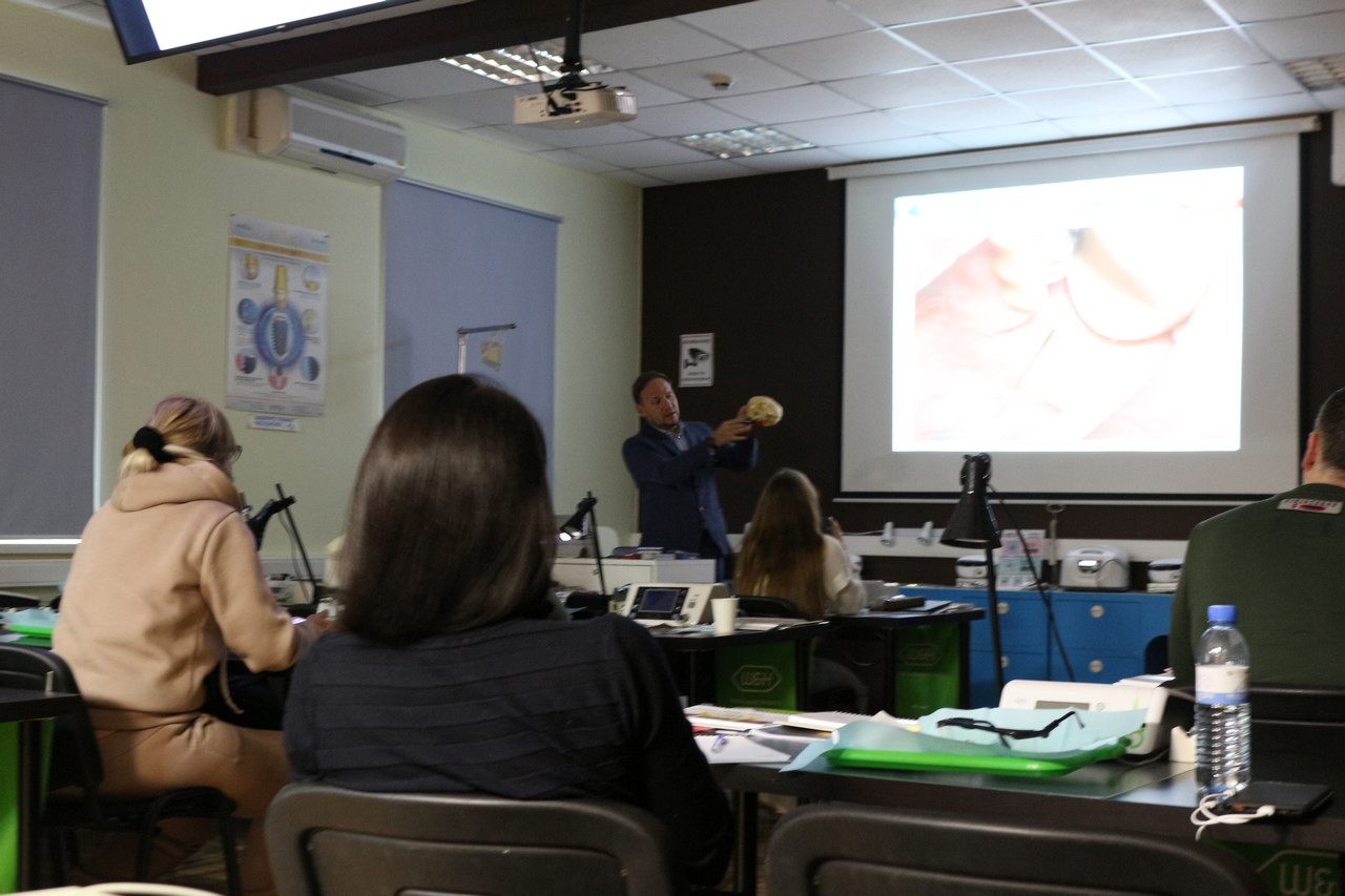 Атравматичное удаление зубов и методики наложения швов. Пост-релиз 22.01.21