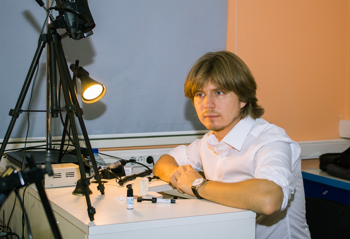 Два дня, два лектора, 40 тем и реставрация на пациенте.