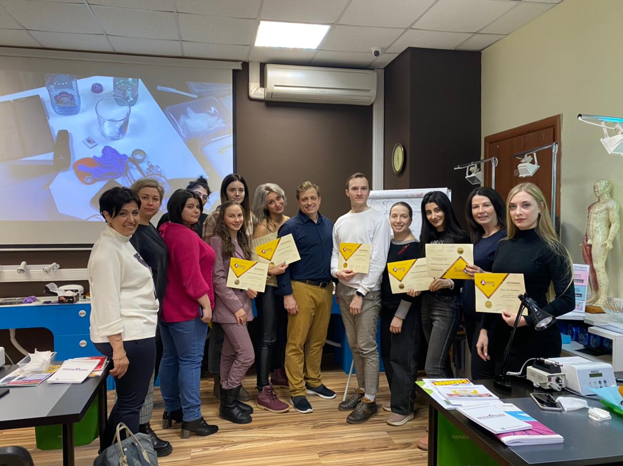 Прямые композитные виниры. Полный алгоритм и немного больше. Пост-релиз 3 марта 2021