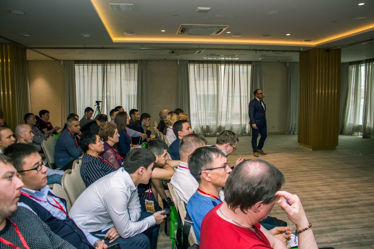 Большой Московский Имплантологический Конгресс с Ховардом Глюкманом 17 октября