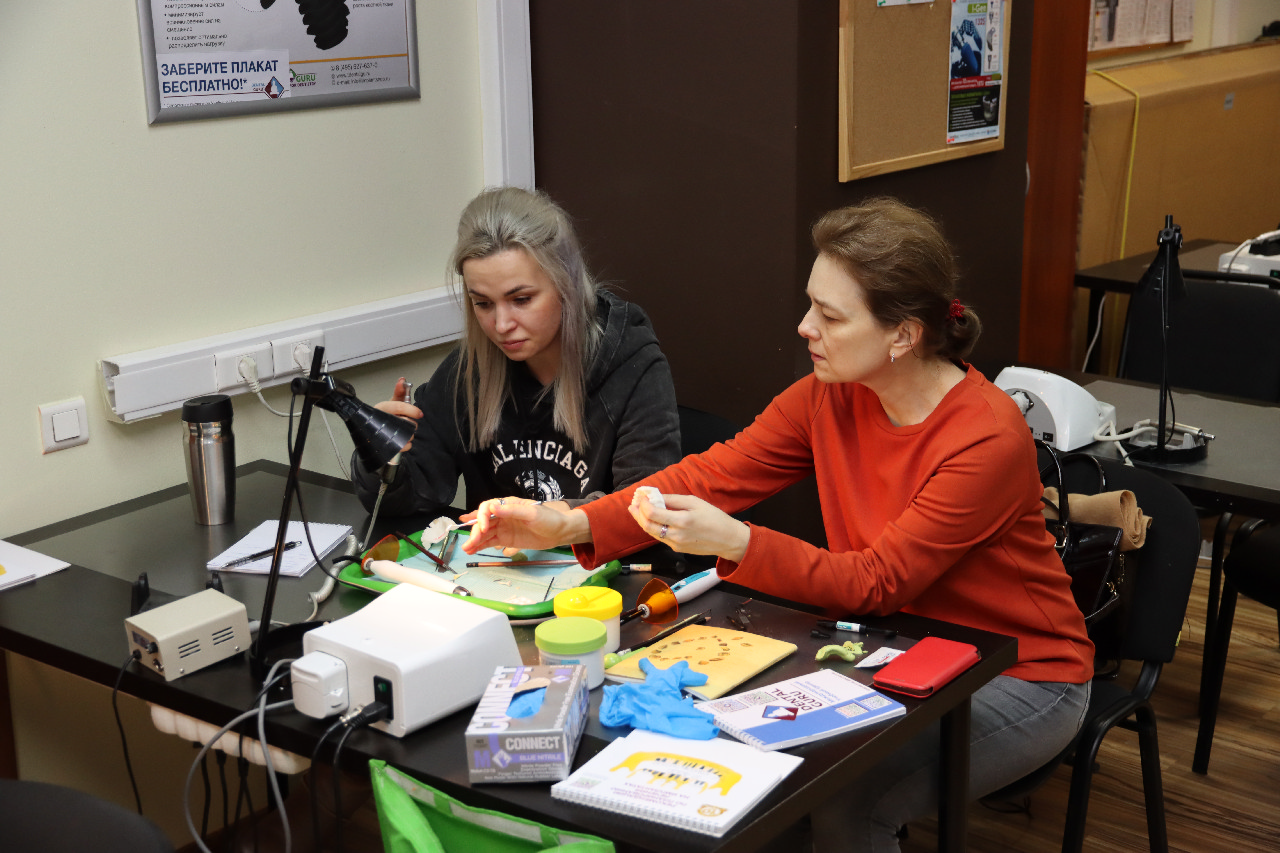 Прямые композитные виниры. Полный алгоритм и немного больше