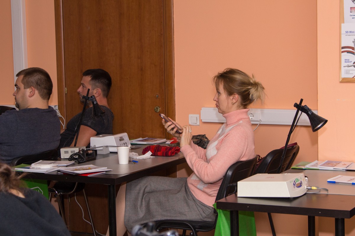 2019.11.01 Как спасти имплантат. Стратегия и тактика в лечении периимплантитов. Панцулая В.Г.