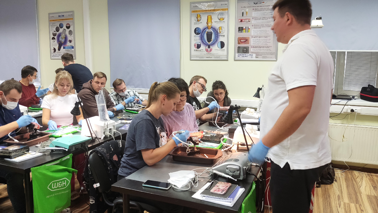 Продвинутый курс по имплантации. Костная пластика и синус-лифтинг