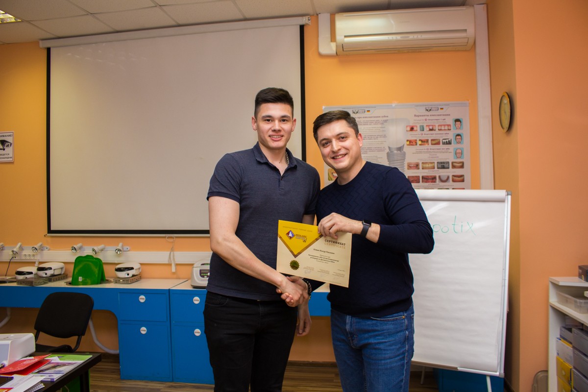 Препарирование зубов под цельнокерамические реставрации во фронтальном отделе, 26 февраля 2020г.