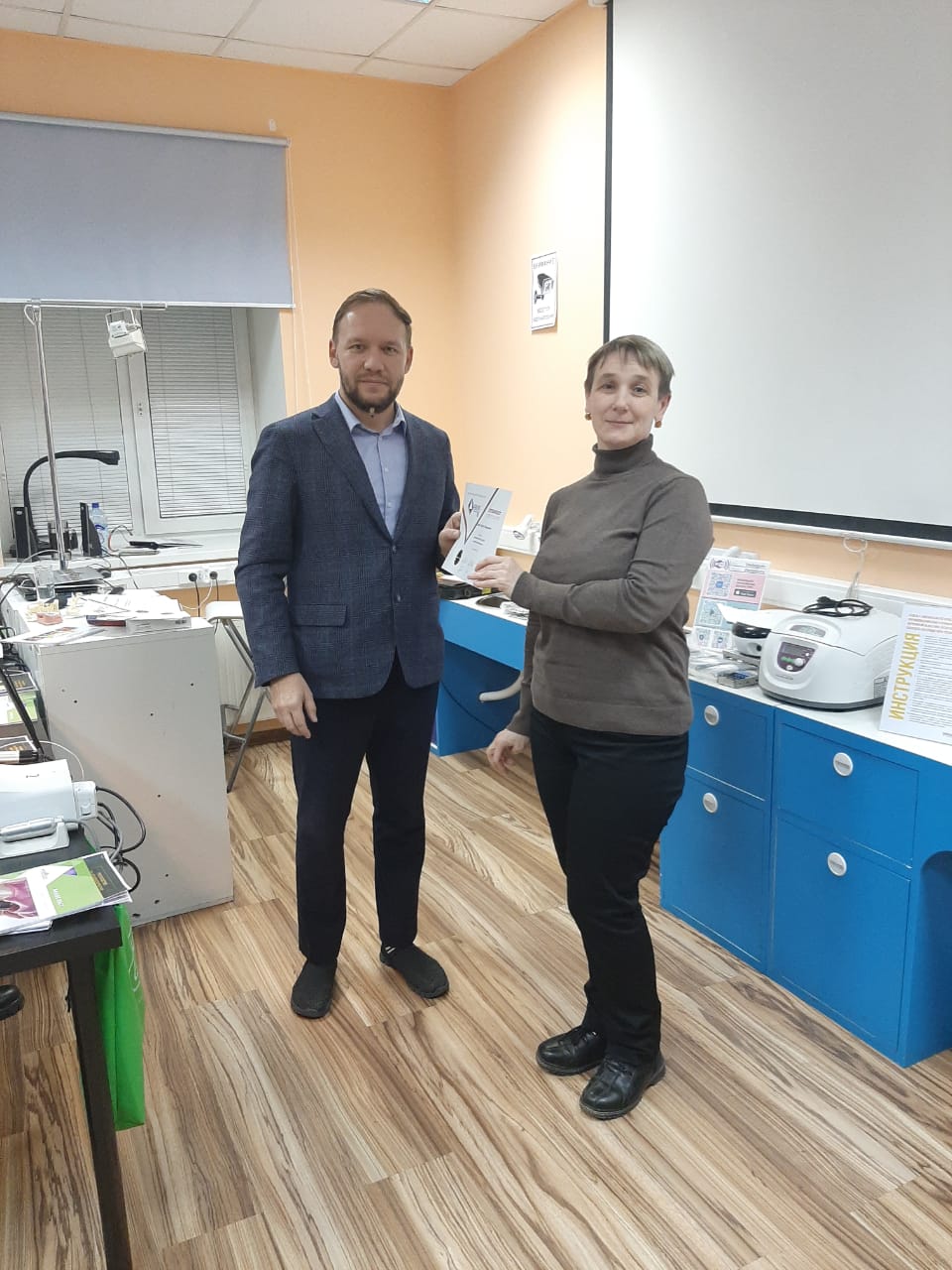 Атравматичное удаление зубов и методики наложения швов. Пост-релиз 11.12.20