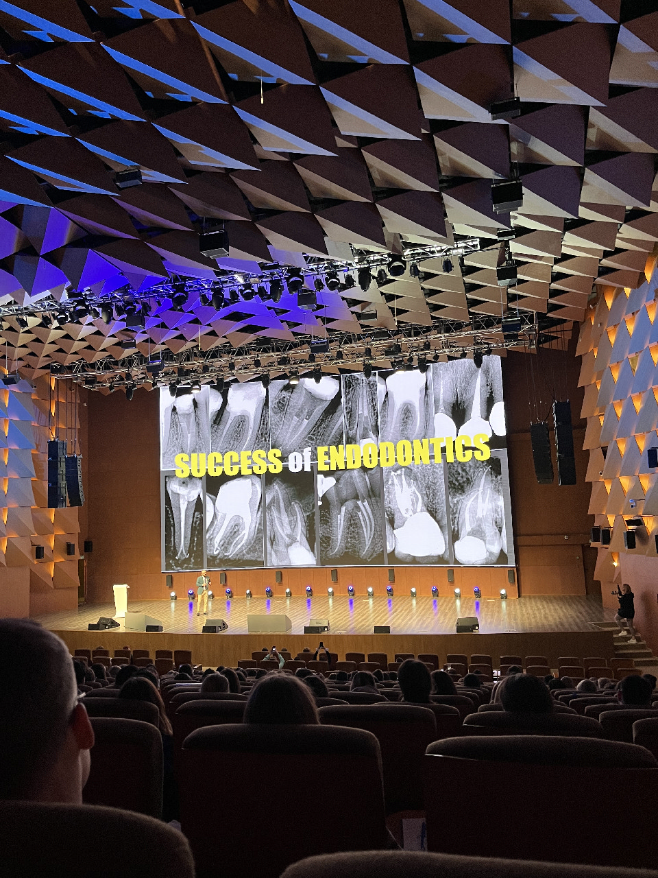 EIGHTEETH DENTAL CONGRESS