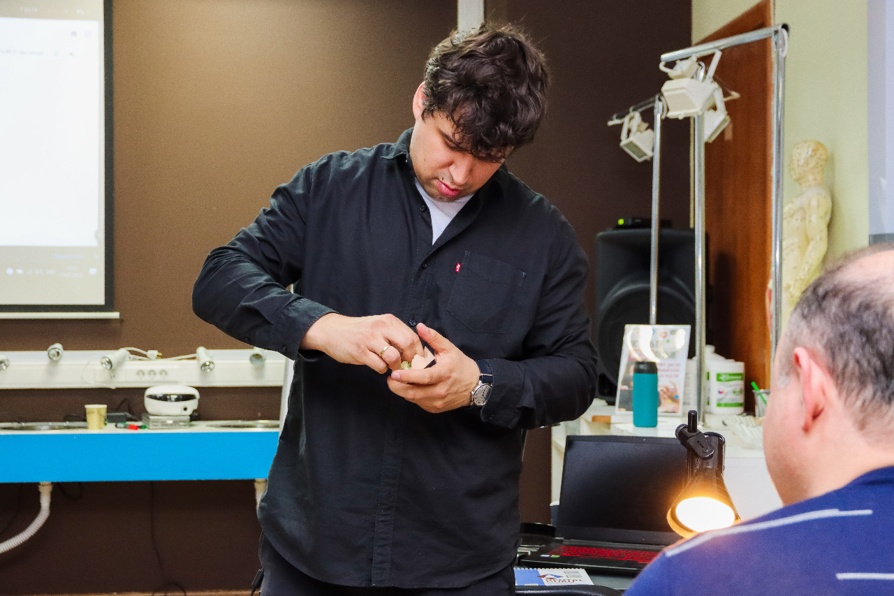 Продвинутый курс R2Gate+ExoCAD. Практика на беззубой челюсти