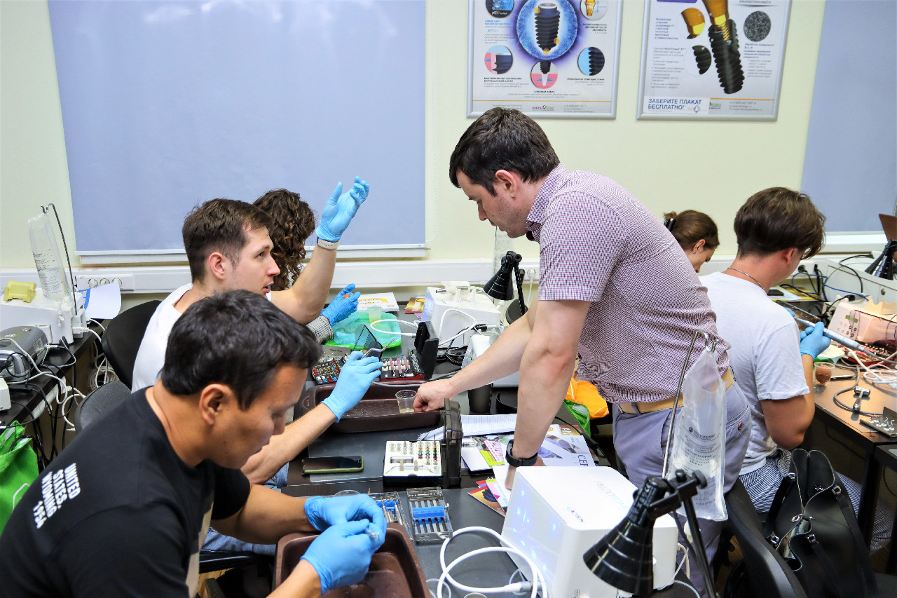 Продвинутый курс по имплантации. Костная пластика и синус-лифтинг