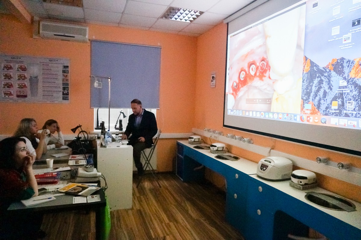 Атравматичное удаление зубов и методики наложения швов. Курс Камиля Наильевича Хабиева, 6 октября