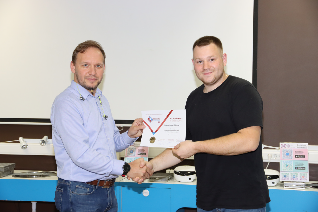 Атравматичное удаление зубов и методики наложения швов