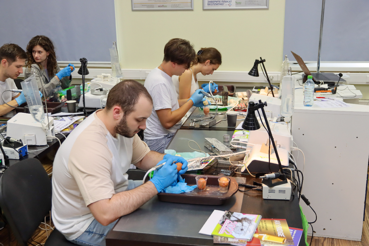 Продвинутый курс по имплантации. Костная пластика и синус-лифтинг