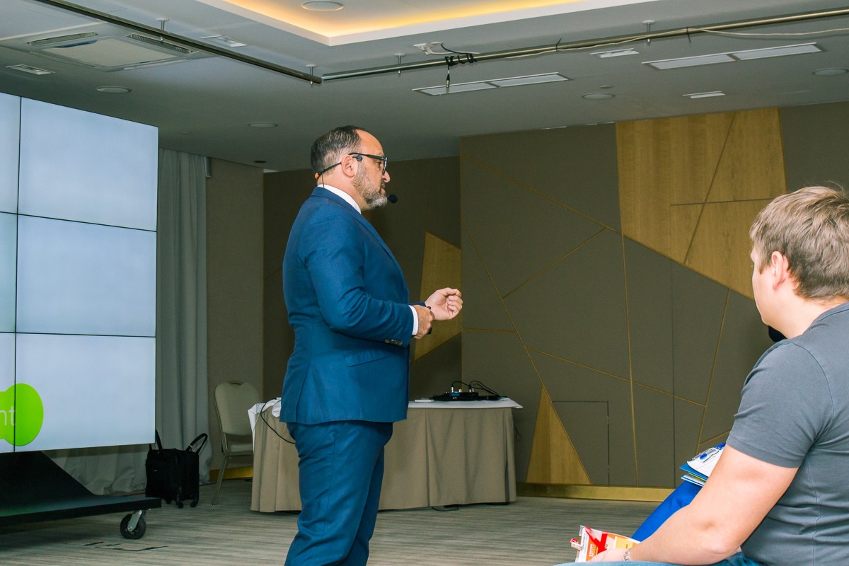 Большой Московский Имплантологический Конгресс с Ховардом Глюкманом 17 октября