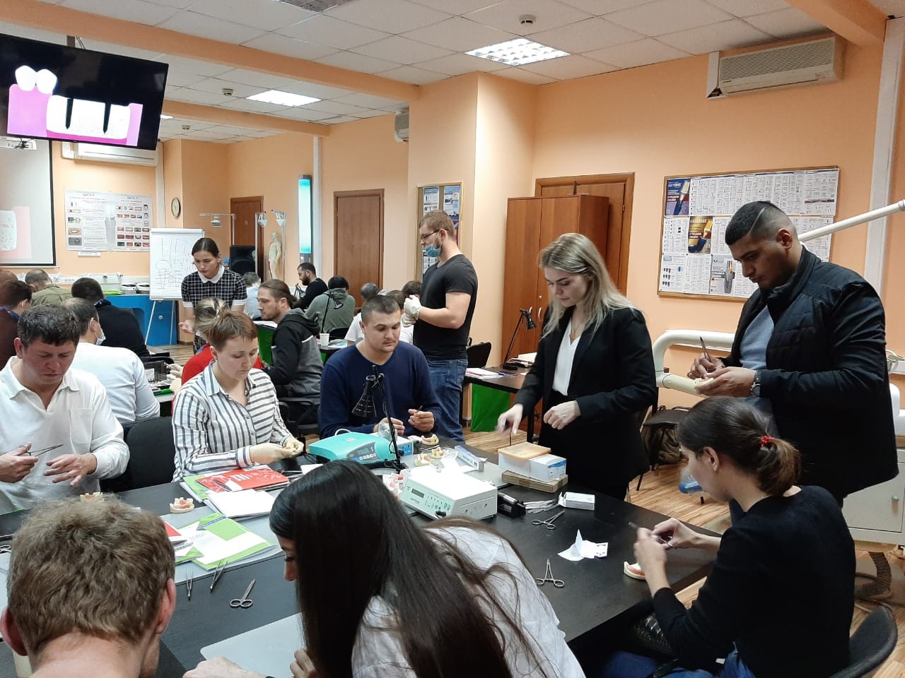 Базовый курс по имплантации, 10-11 октября 2020г.