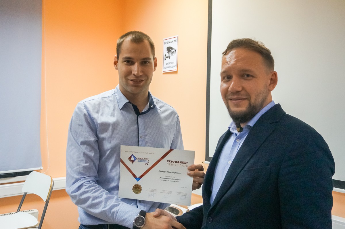 Атравматичное удаление зубов и методики наложения швов. Курс Камиля Наильевича Хабиева, 6 октября