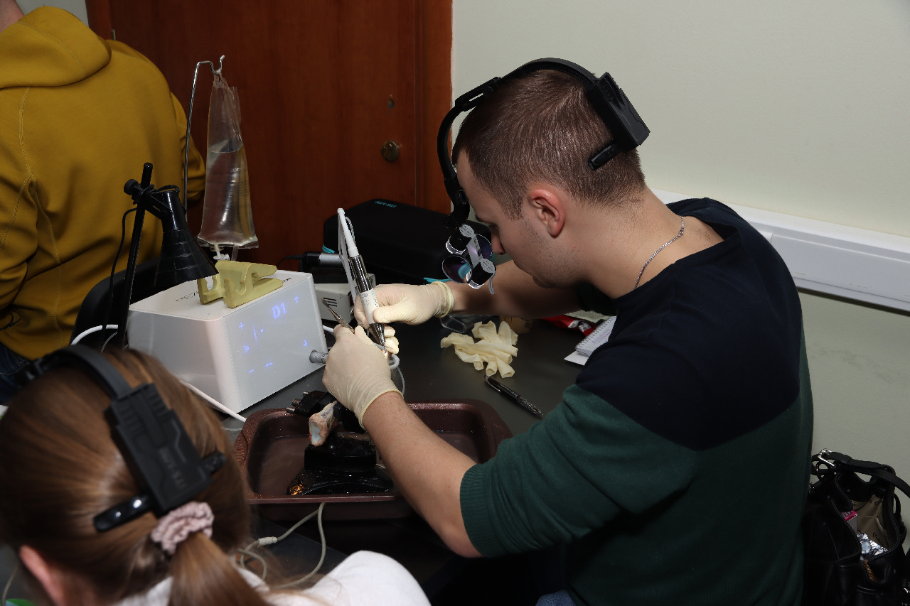 Продвинутый курс по имплантации: костная пластика и синус-лифтинг