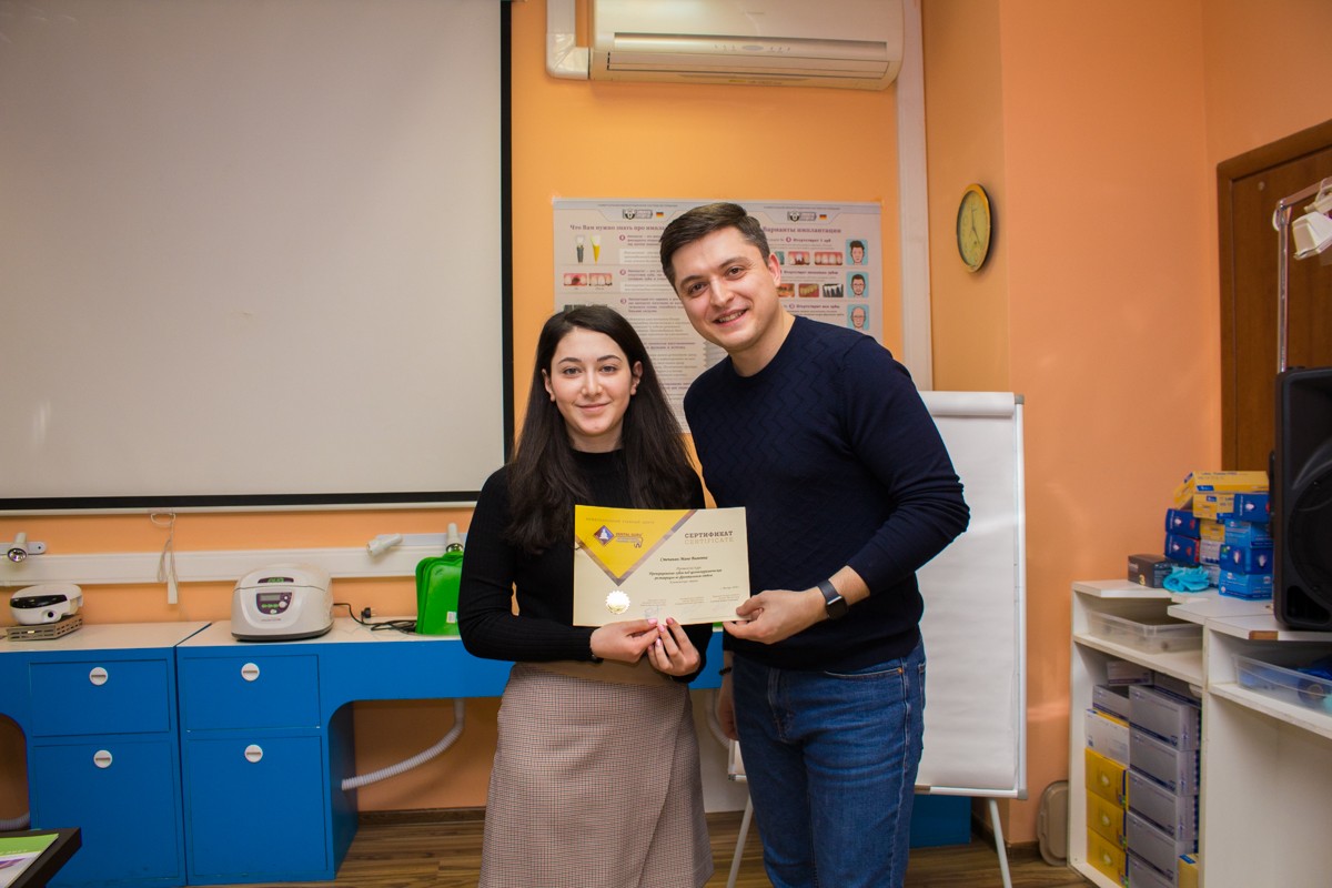 Препарирование зубов под цельнокерамические реставрации во фронтальном отделе, 26 февраля 2020г.