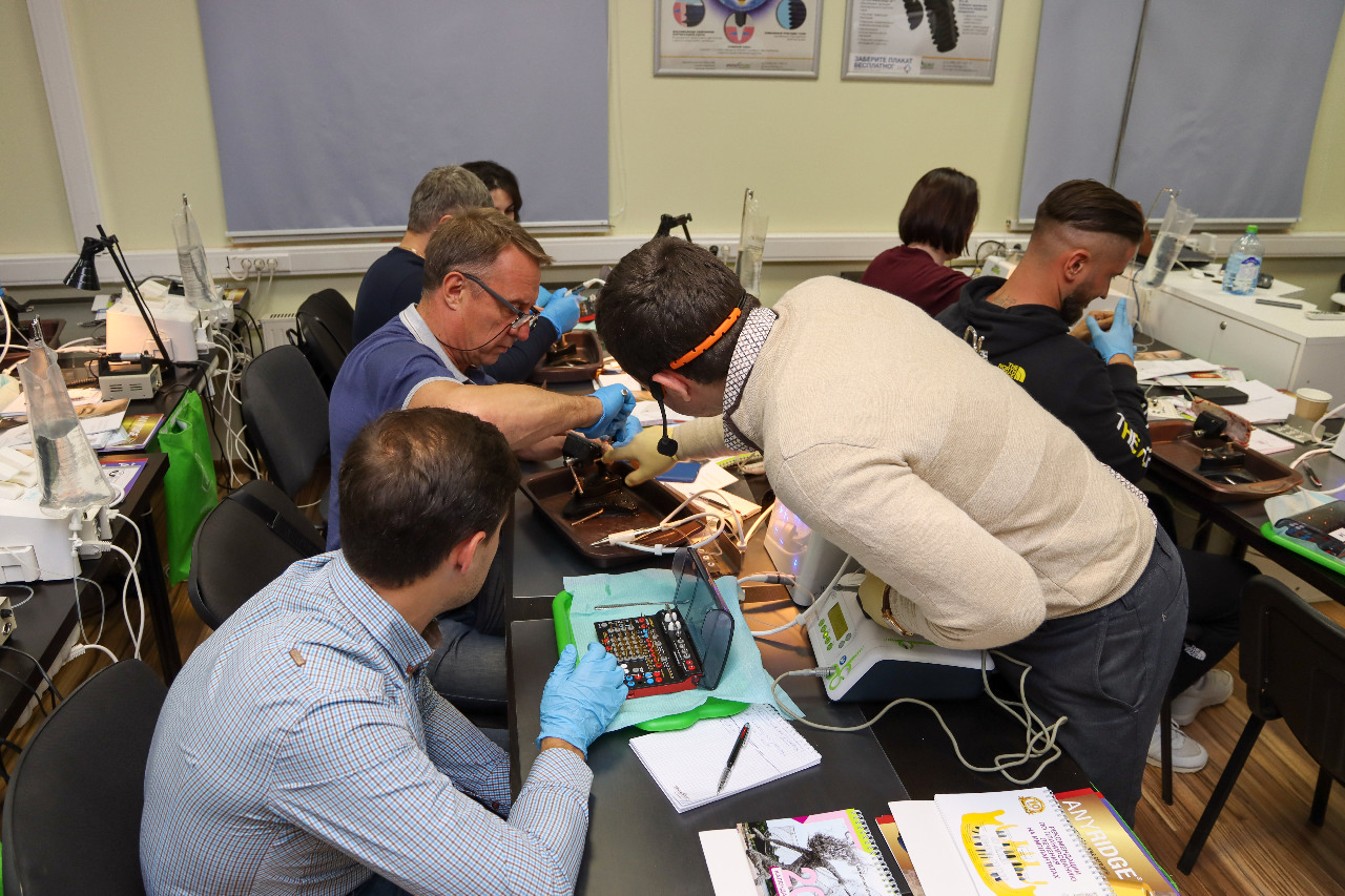 Продвинутый курс по имплантации: костная пластика и синус-лифтинг 13-14 сентября