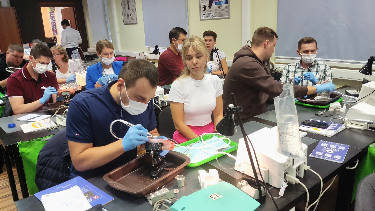 Продвинутый курс по имплантации. Костная пластика и синус-лифтинг