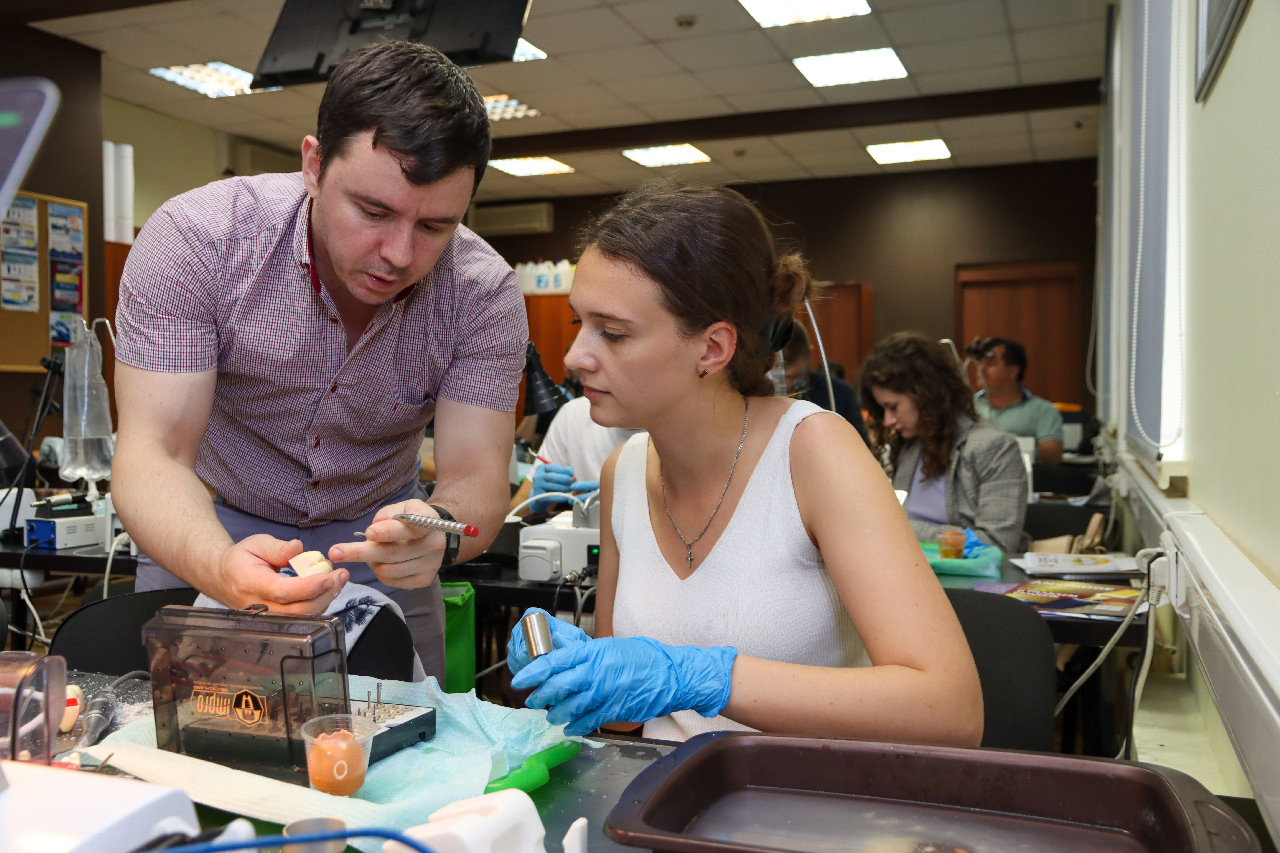 Продвинутый курс по имплантации. Костная пластика и синус-лифтинг