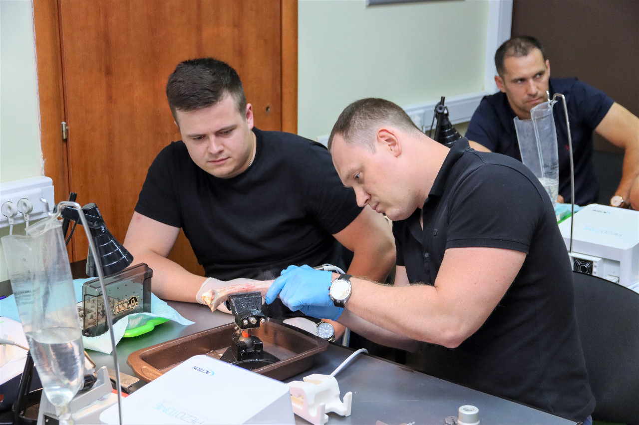 Продвинутый курс по имплантации. Костная пластика и синус-лифтинг