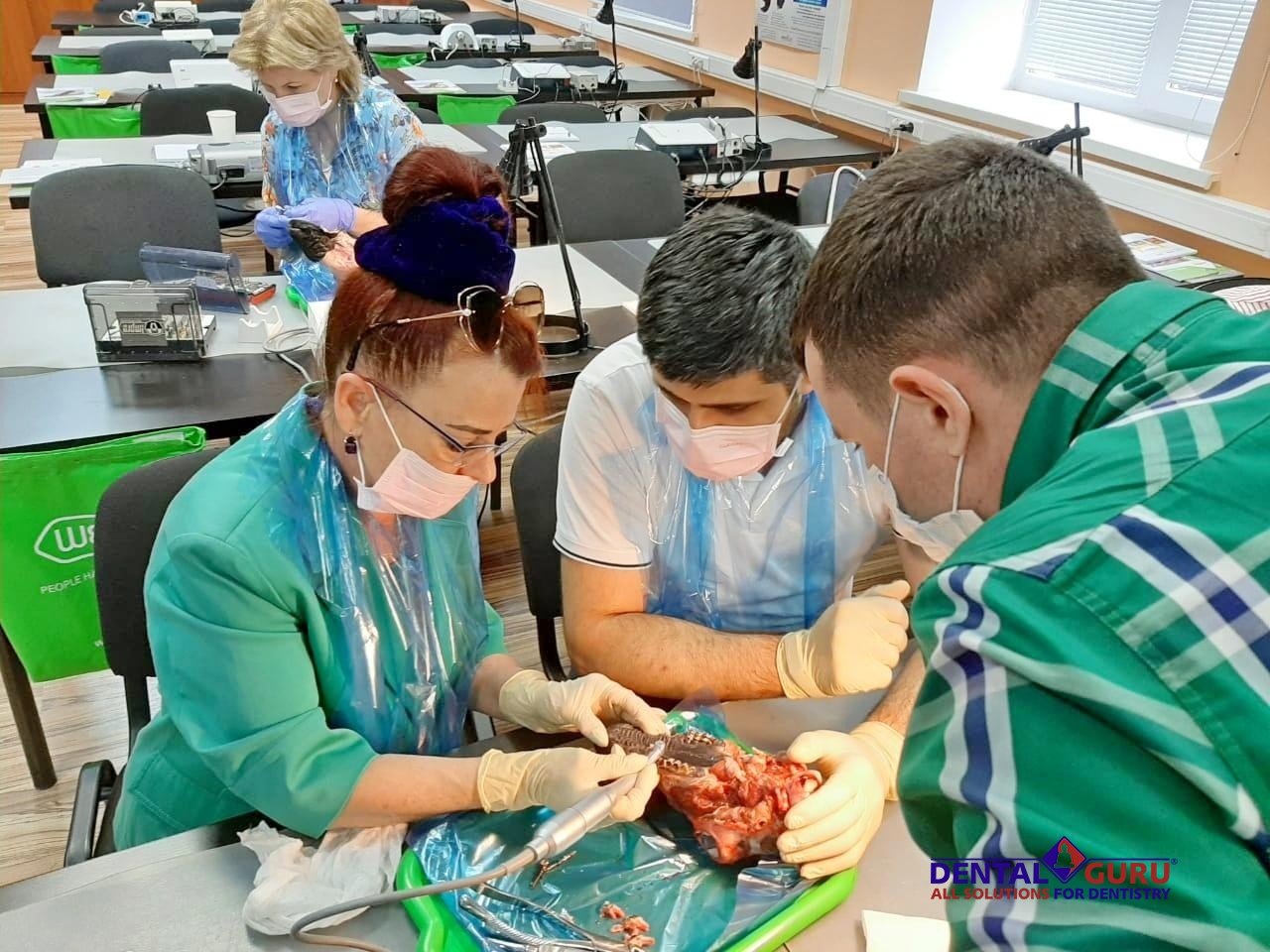 Курс Виталия Панцулая "Одномоментная имплантация и немедленная нагрузка" 2 июля