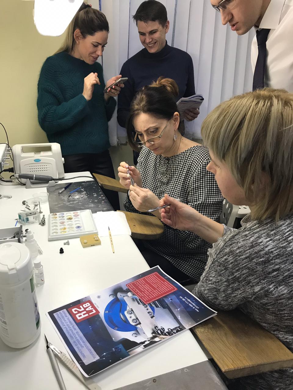 Создание цельнокерамической реставрации в полной анатомии по CAD/CAM с окрашиванием. 8 октября, Станислав Белоус